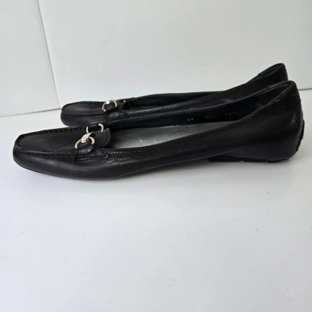 Prada Black Leather Women's‎ Loafers Style #4099 Size 38.5